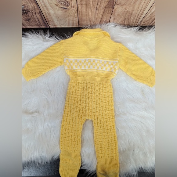 Vintage Kmart Yellow Knit One Piece Hooded Baby Romper Footed Sweater 12 months - Picture 2 of 5